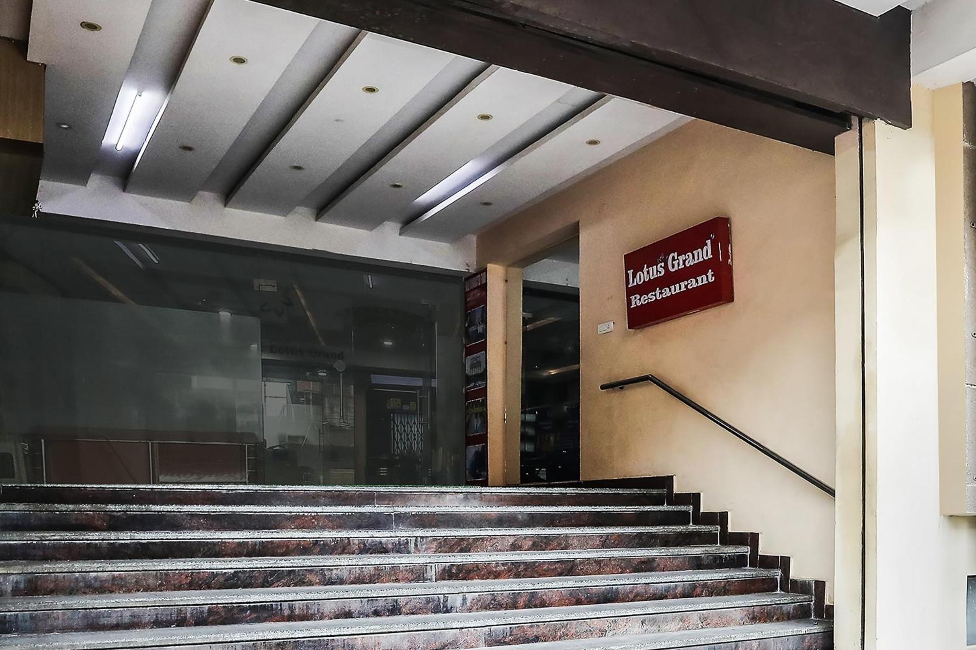 Super Collection O Lotus Grand Near Secunderabad Railway Station Hotel Exterior photo
