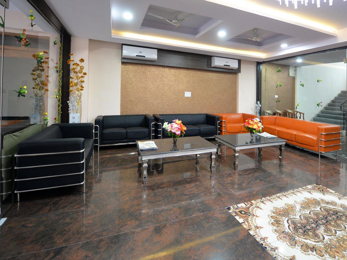 Super Collection O Lotus Grand Near Secunderabad Railway Station Hotel Exterior photo